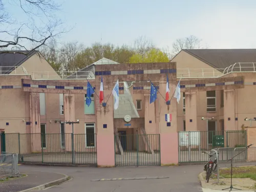 Les associations de parents d'élèves alertent sur la situation d'un...