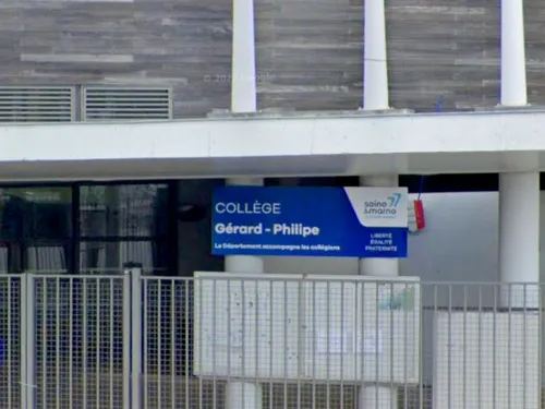 Un professeur de maths du collège Gérard Philippe à Villeparisis...