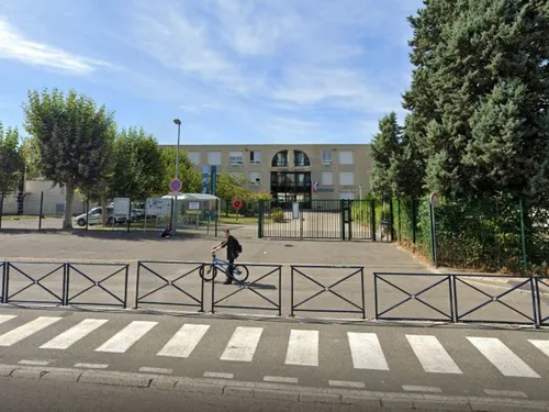Un enfant légèrement blessé devant un collège à Crépy-en-Valois
