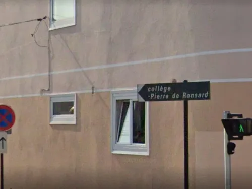 Un adolescent agressé dans son collège par un parent d'élève à...