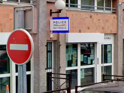 Des mortiers tirés contre le commissariat des Ulis