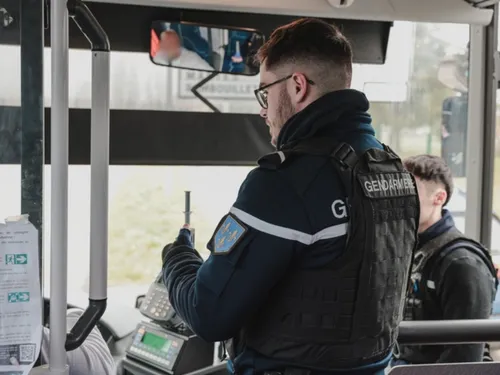 Alcool et stupéfiants au volant : des chauffeurs de bus contrôlés...