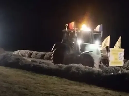 Paris : en colère, les agriculteurs tentent de rallier la capitale