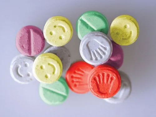 Chamant : 9,3 kilos d'ecstasy saisis par les douaniers sur l'A1