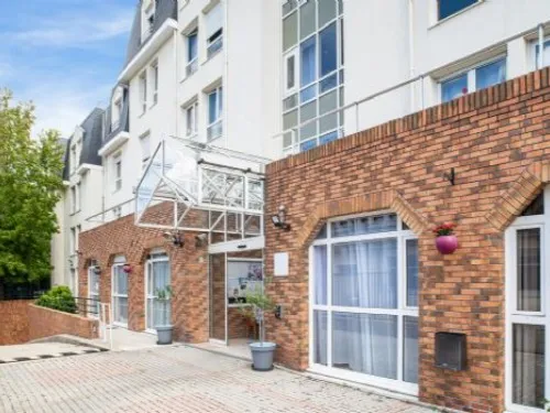 Les pompiers n'ont pas pu entrer dans un EHPAD ou ils devaient...