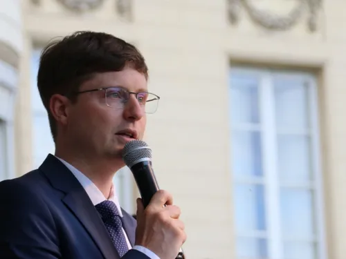 Verneuil-sur-Seine : après l'agression de policiers, le maire...