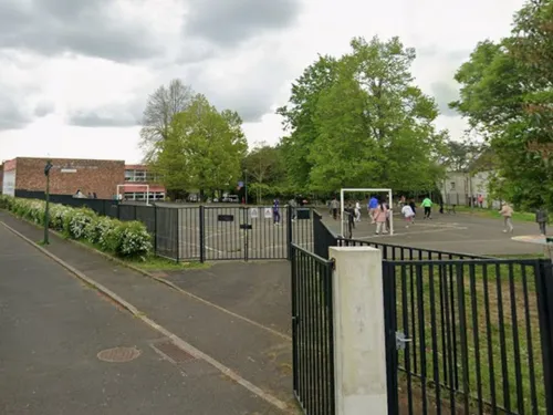 Trois adolescents interpellés après avoir voulu mettre le feu à une...