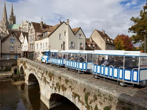 Embarquez pour une balade mémorable à bord du Chart’Train 