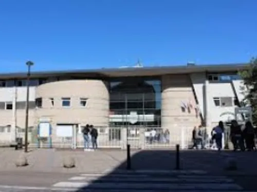 Le lycée polyvalent Louise Weiss s'agrandit à Achères