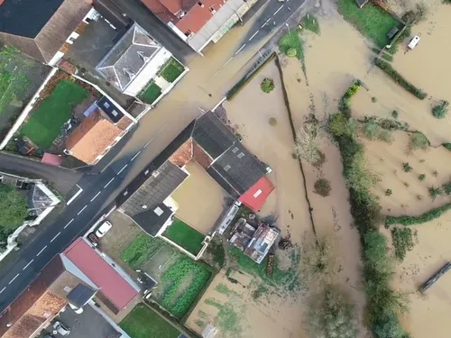 La vigilance rouge « pluie-inondation » maintenue jusqu'à ce...