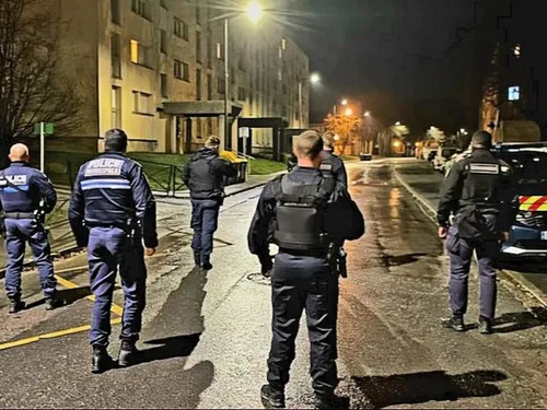 Les gendarmes de Senlis ciblés par des tirs de mortiers