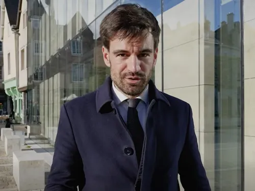 Le maire de Chartres fraîchement élu se présente pour devenir...