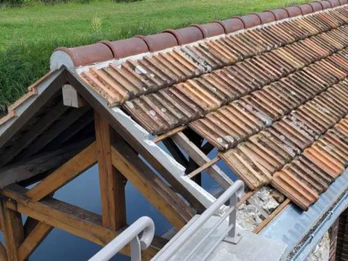 Maintenon porte plainte après la vandalisation de son lavoir