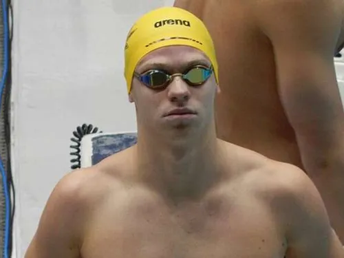 Natation : l'or de Léon Marchand n'a pas vraiment rayonné en...