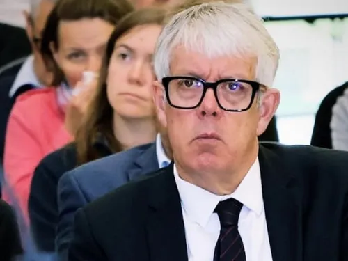 Le maire de Clermont veut porter plainte après un accident de...