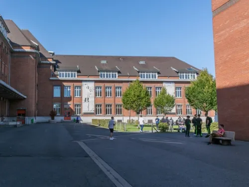 Les Hauts-de-France pourraient perdre plus de 130.000 collégiens et...