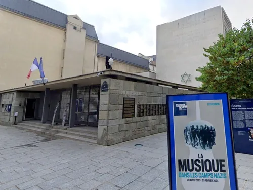 Le collégien de Brunoy qui avait diffusé des messages antisémites a...