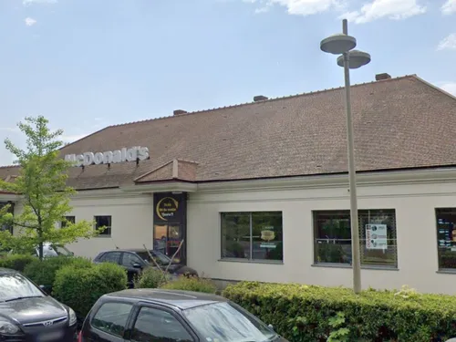 Senlis : un client du McDonald's décède suite à une crise cardiaque...
