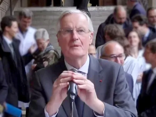 Michel Barnier cède face au RN, mais cela suffira-t-il à sauver son...
