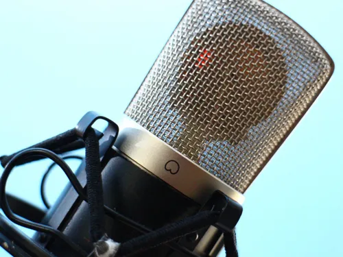 Une partie des salariés de TV78 en grève pour soutenir leur...