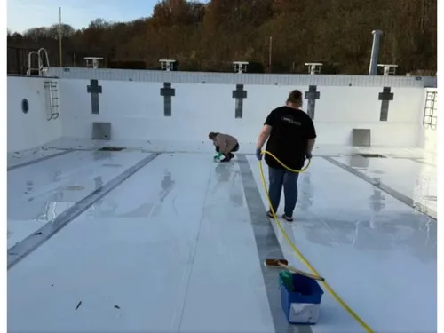 Un nettoyage de grande envergure pour la piscine du Pays de Dreux 