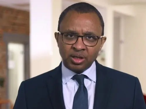 Les membres du gouvernement toujours chahutés au cours de leurs...