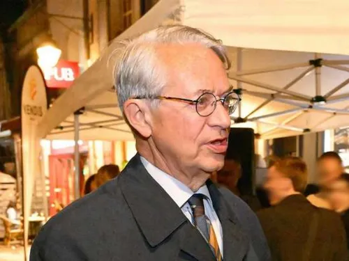 Le maire de Compiègne visé par trois enquêtes judiciaires...