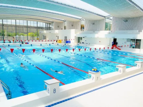 Plusieurs intoxications à la piscine de Mantes-la-Ville 