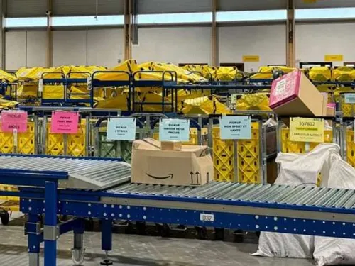 La première plateforme francilienne multiflux de La Poste se trouve...