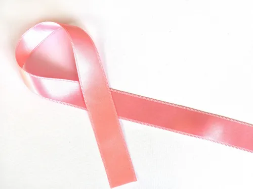 L'Île-de-France agit pour les femmes touchées par le cancer