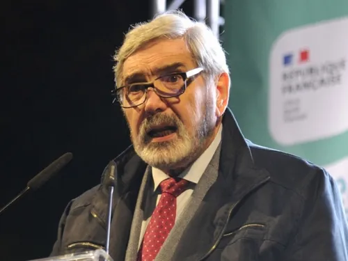 Au tour du maire de Saint-Thibault-des-Vignes d'être démis de ses...