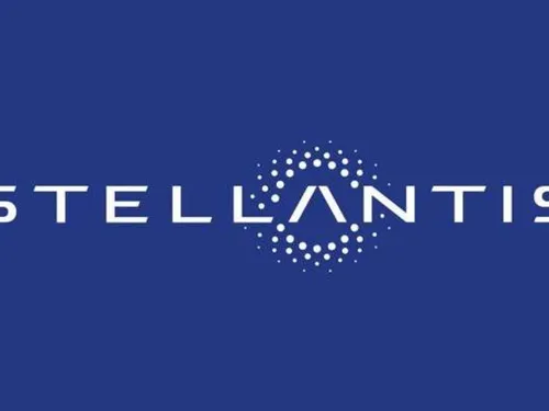 Stellantis s’engage à « assurer un avenir industriel » au site de...
