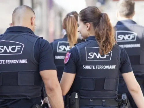 La police a arrêté un homme à la gare de Juvisy-sur-Orge, dans la...