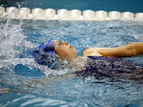 Parmi les Euréliens, combien sont des nageurs assidus ? 