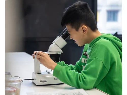 Une université pour les enfants voit le jour à Evry-Courcouronnes