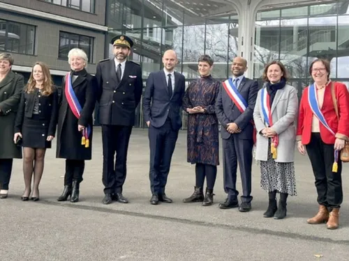 Deux ministres dans un lycée de Buc ce lundi matin