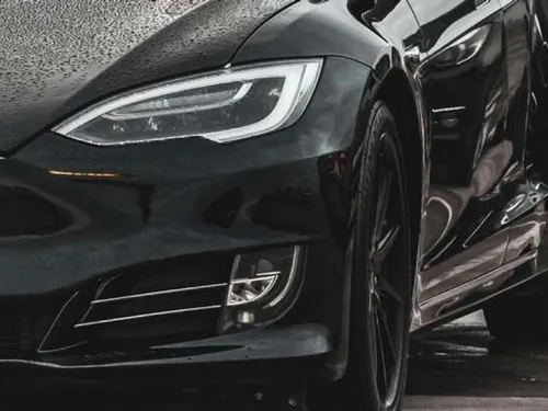 Les véhicules électriques plus appréciés que les hybrides en...