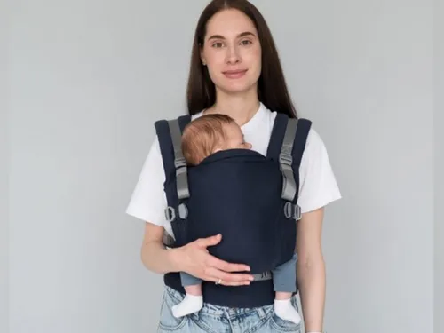 Le département de la Somme offre un porte bébé à l'occasion d'une...