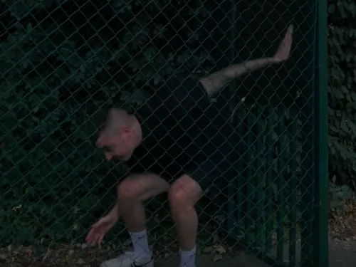 Oise : il s'introduit dans le Parc Astérix sans payer et filme sa...