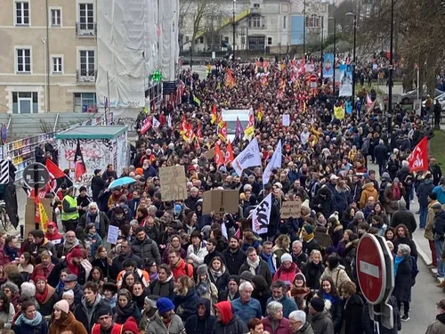 Acte 2 : la réforme des retraites mobilise encore beaucoup dans...