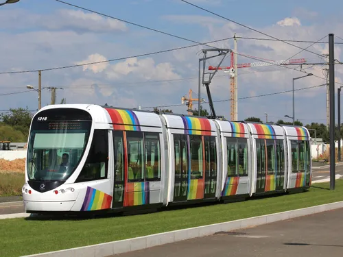 Angers : deux nouvelles lignes de tram inaugurées après cinq ans de...