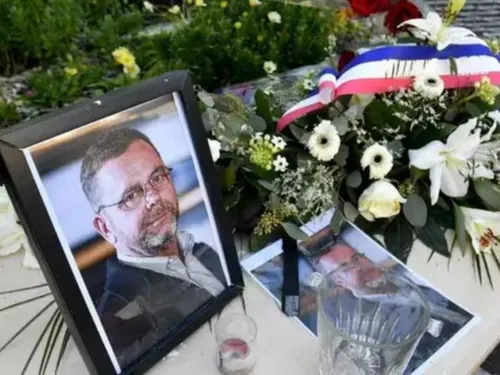 Un an après le suicide du maire de Rezé, le corbeau reste introuvable