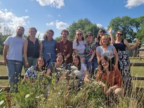 Article 1 : l'association accompagne les étudiants de l'Ouest, et...