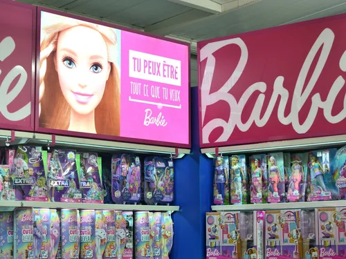 Vannes. Le film Barbie redynamise les ventes de poupées dans les...