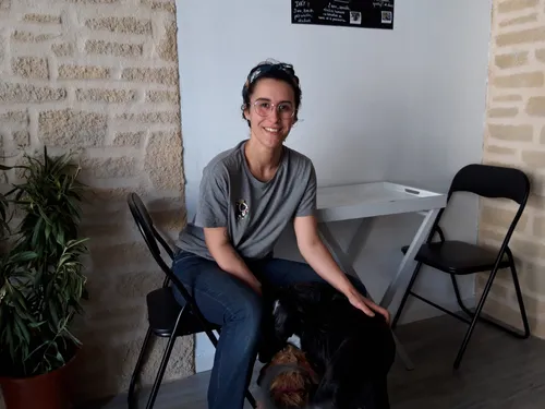 Waouf ! Un bar à chiens "Adopthé" vient d'ouvrir à Nantes