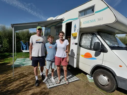 Canicule : la Bretagne accueille les "touristes qui cherchent la...