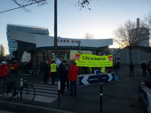 La mobilisation des opposants au nouveau CHU nantais