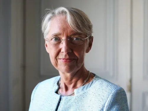 Télétravail, Un jeune une solution : la ministre Elisabeth Borne...