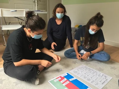 Des stages in english please 