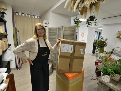 Colis : le rush dans les points relais de l'ouest